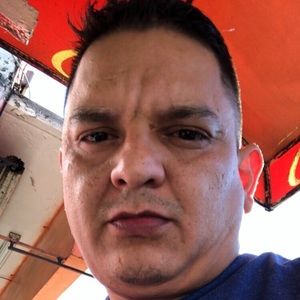 Meet your Posher, Gil